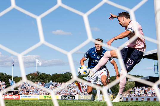 Malmö FFs Colin Rösler gör 0-2 målet