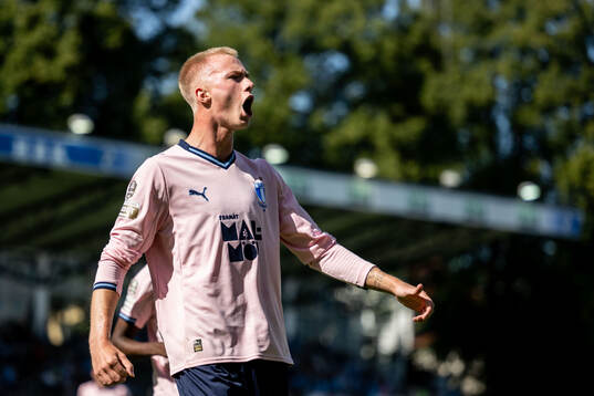 Malmö FFs Daniel Gudjohnsen jublar