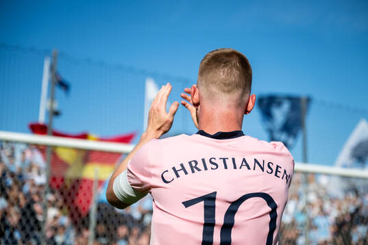 Malmö FFs Anders Christiansen tackar supportrarna