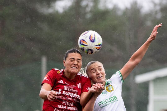 Piteås Jane Lawson Willis och Hammarbys Anna Jøsendal