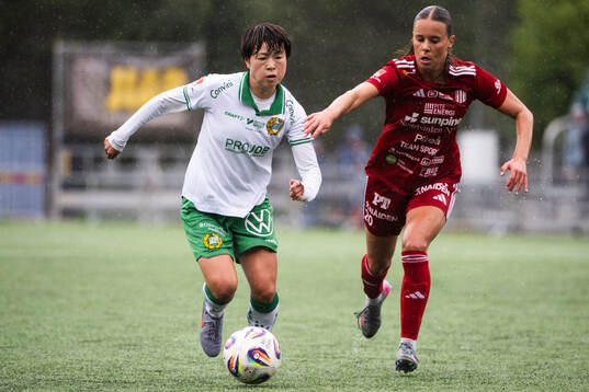 Hammarbys Asato Miyagawa och Piteås Matilda Ekblom