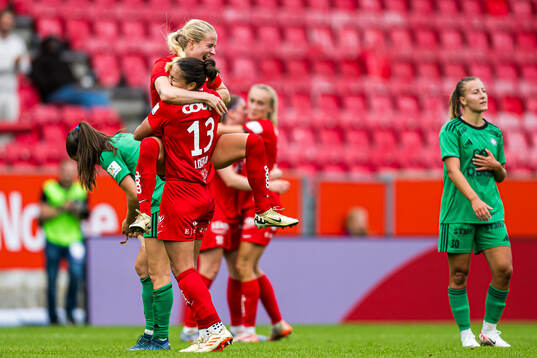 Monica Nedgård Isaksen and Brenna Marie Lovera of Brann