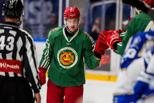 Moras Connor MacEachern jublar