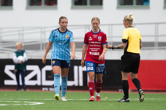 Djurgårdens Elsa Pelgander deppar