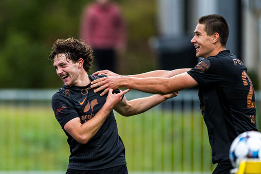 Denzel De Roeve of Brann celebrates