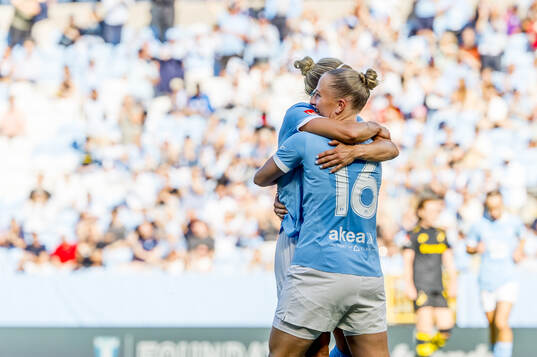Malmö FFs Tuva Skoog jublar
