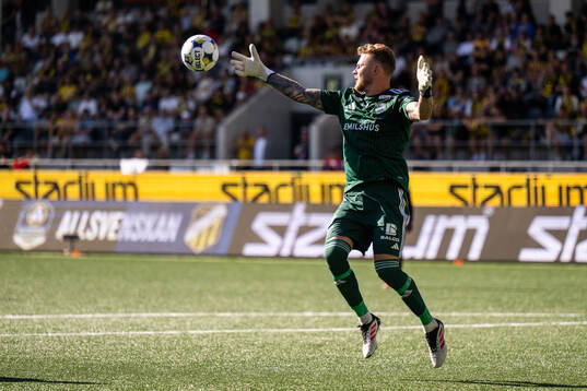 Östers målvakt Robin Wallinder