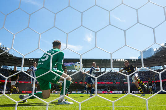 IFK Göteborgs målvakt Elis Bishesari