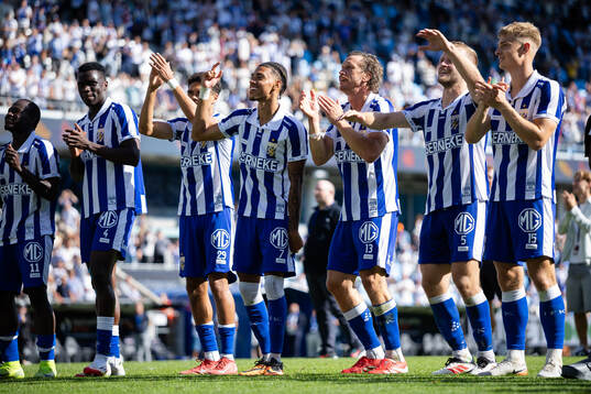 IFK Göteborgs spelare jublar