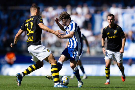 AIKs Filip Benkovic och IFK Göteborgs Kolbeinn Thordarson