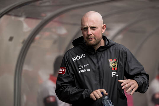 Brommapojkarna och huvudtränare Fredrik Landén