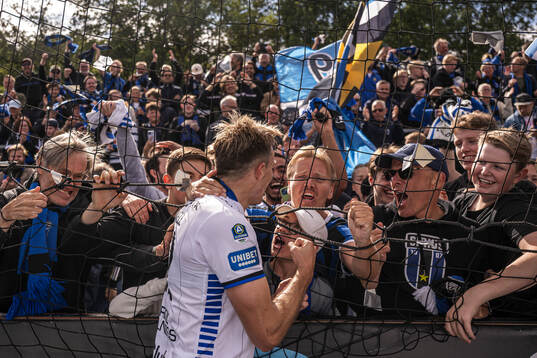 Bläddra bland fler bilder av Fotboll, Allsvenskan, Brommapojkarna - Sirius