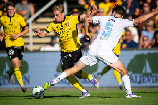 Mjällbys Jeppe Kjaer och Djurgårdens Miro Tenho