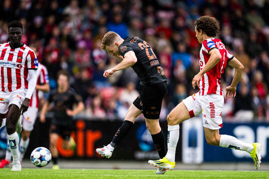 Sævar Atli Magnusson of Brann scores the 1-1 goal
