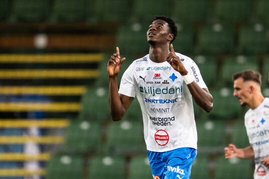Värnamos Rufai Mohammed jublar