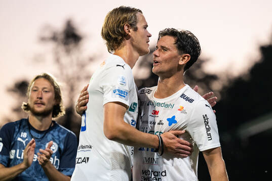 Värnamos Hugo Andersson och Marcus Antonsson  jublar