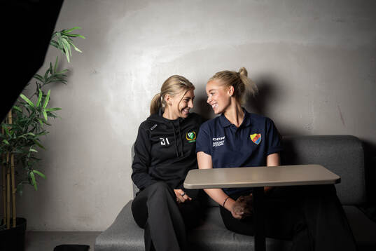 Färjestads Ida Boman och Djurgårdens Isabella Leijonhielm