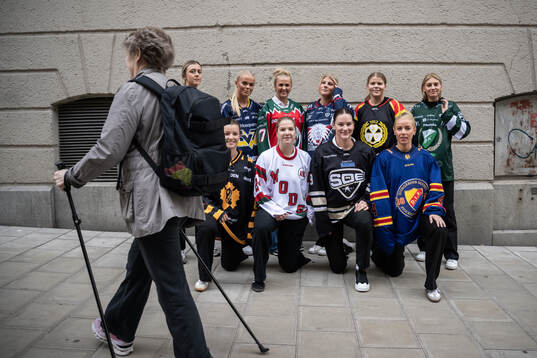 Bläddra bland fler bilder av Ishockey, SDHL, Upptaktsträff
