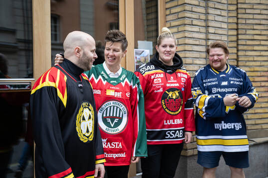 Brynäs tränare Filip Eriksson, Frölundas tränare Erika