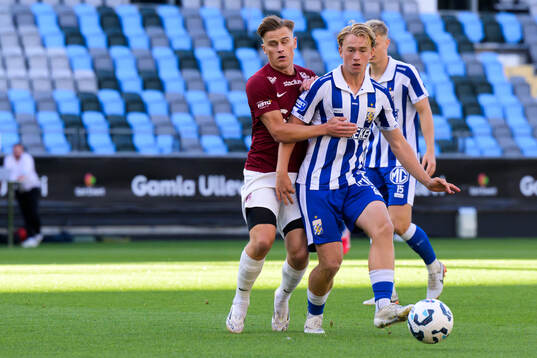 Qvidings Linus Andersson och IFK Göteborgs Noah Tolf