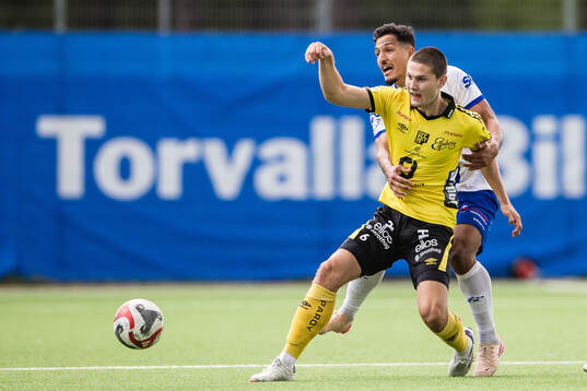 Elfsborgs Rasmus Wikström och Haninges Abdulmannan Khalil