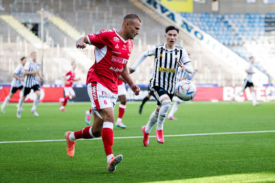 Kalmars Rasmus Sjöstedt och Sylvias Ares Sadri