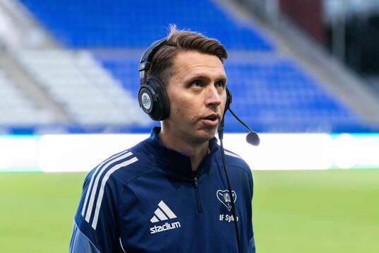 Sylvias tränare Kim Vaattovaara