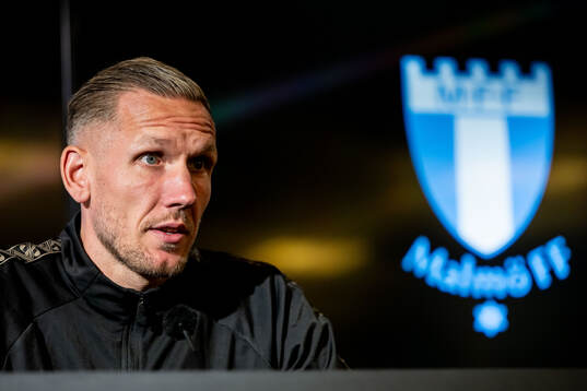 Goalkeeper Robin Olsen