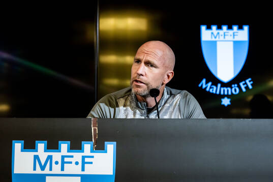 Head coach Henrik Rydström