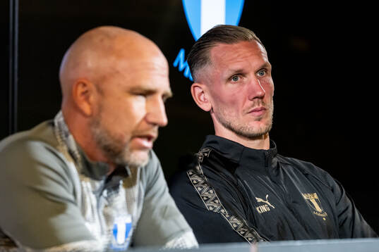 Head coach Henrik Rydström and goalkeeper Robin Olsen