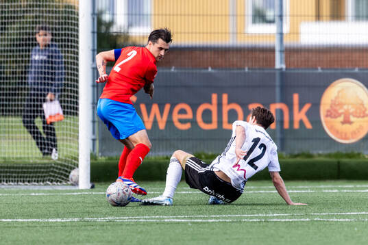 Helsingborgs Jon Birkfeldt och Vänersborgs FKs Noah Nilsson
