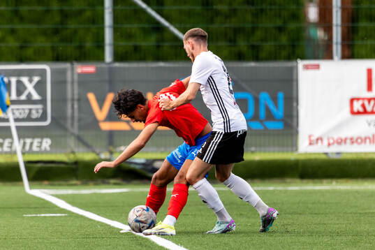 Helsingborgs Baker Amer och Vänersborgs FKs Alex von