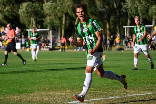GAIS Simon Sjöholm jublar