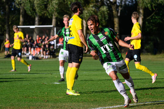 GAIS Simon Sjöholm jublar