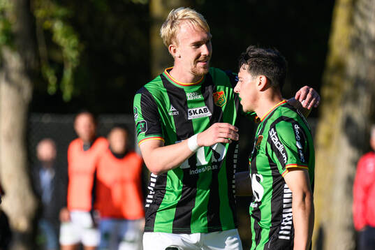 GAIS Robin Wendin Thomasson och Matteo de Brienne jublar