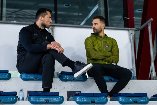 Klubbdirektör Alen Bibic och Dominik Granak
