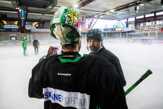 Målvakt Christoffer Rifalk och målvaktstränare Peter