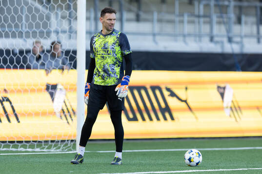 Goalkeeper Etrit Berisha of Häcken