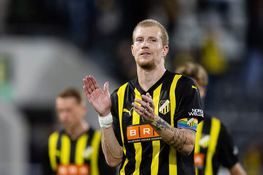 Simon Gustafson of Häcken celebrates