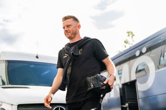 Anders Christiansen of Malmö FF arrives at the stadium