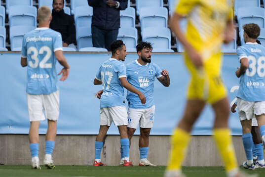 Sead Haksabanovic of Malmö FF celebrates with Adrian