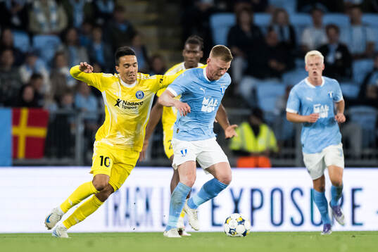 Tihomir Kostadinov of SK Sigma Olomouc and Anton Tinnerholm