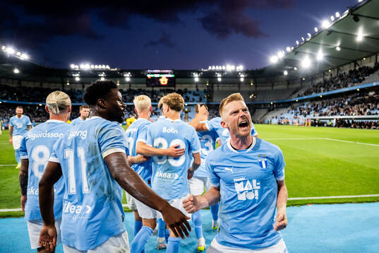 Anders Christiansen of Malmö FF celebrates