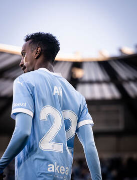Taha Ali of Malmö FF enter the pitch