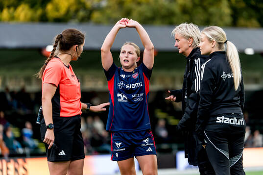 Rosengårds Hanna Andersson har ont och får vård
