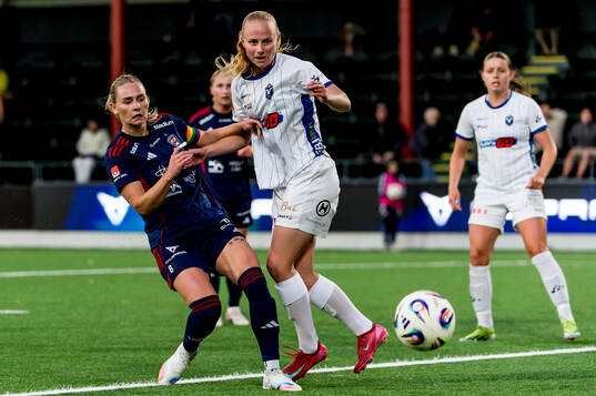 Rosengårds Emma Jansson och Växjö DFFs Ebba Wieder