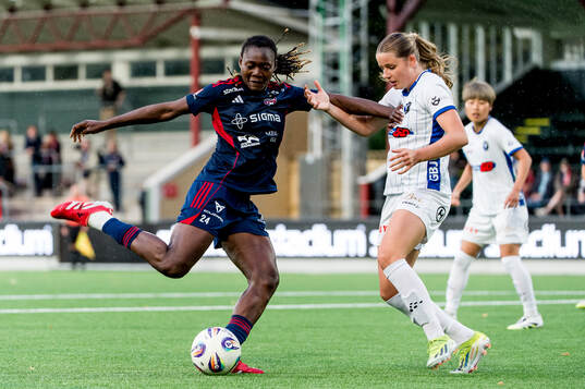 Rosengårds Anam Imo och Växjö DFFs Emma Holmqvist