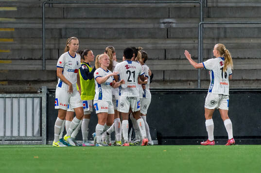Växjö DFFs Miho Kamogawa jublar
