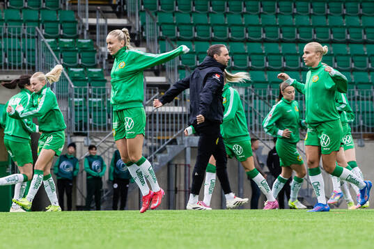 Hammarbys Anna Jøsendal och Stina Lennartsson