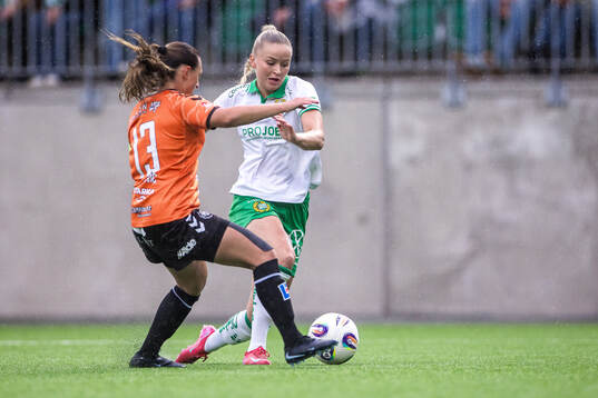 Kristianstads Emma Petrovic och Hammarbys Anna Jøsendal